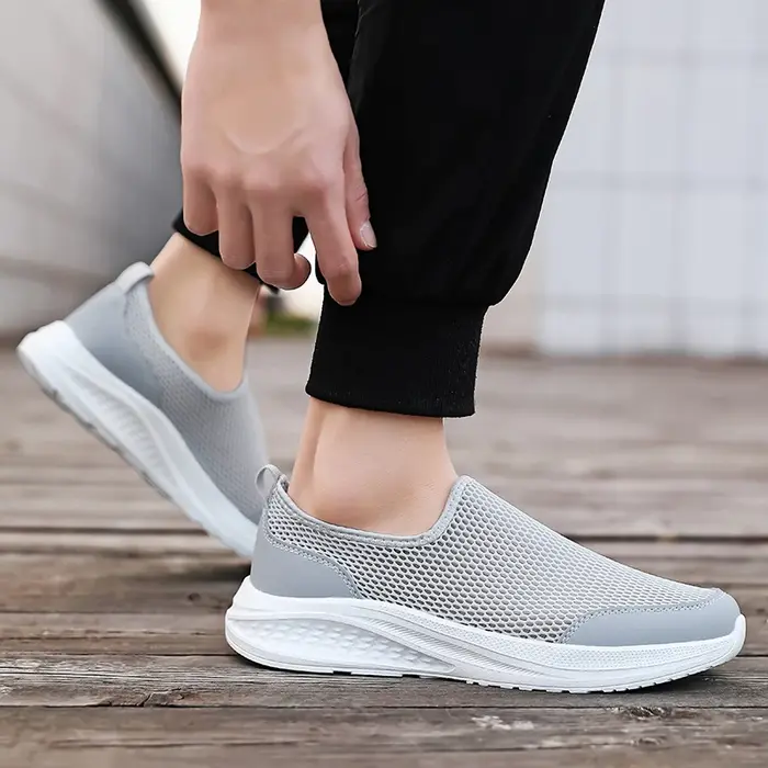 Chaussures de marche en maille respirante pour hommes