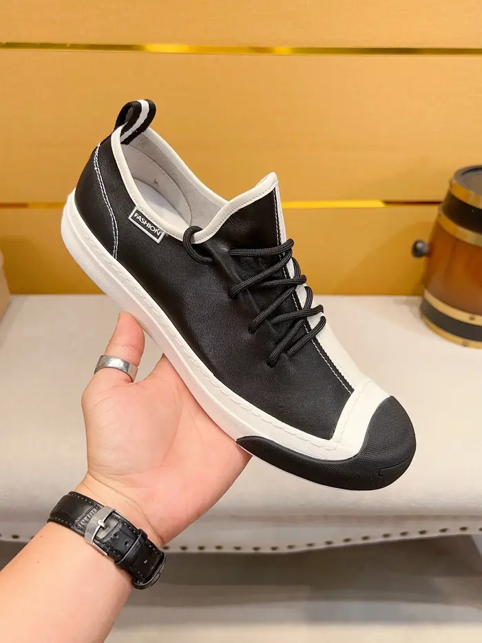 Mode européenne pour hommes en cuir véritable sport à lacets chaussures décontractées classiques baskets