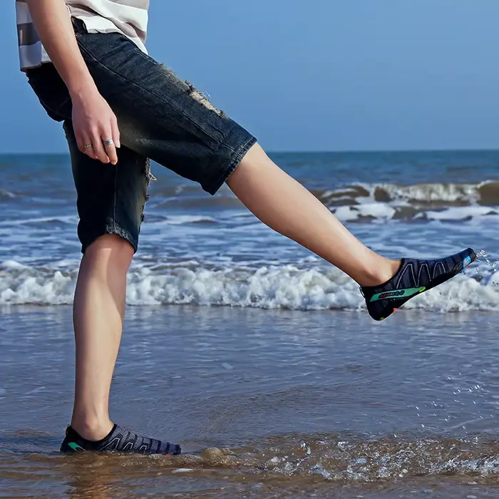 Chaussures aquatiques à séchage rapide