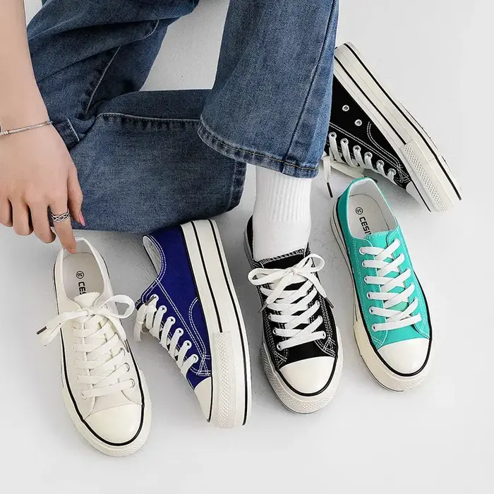 Chaussures basses en toile à semelle épaisse pour femmes