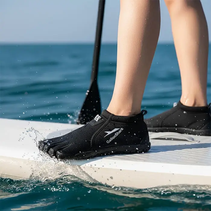 Chaussures d'eau à cinq doigts en néoprène durable, baskets pieds nus antidérapantes GallonShark pour les sports nautiques et l'entraînement en salle