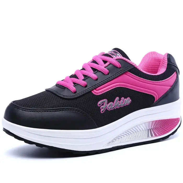 Chaussures de marche plates pour femmes