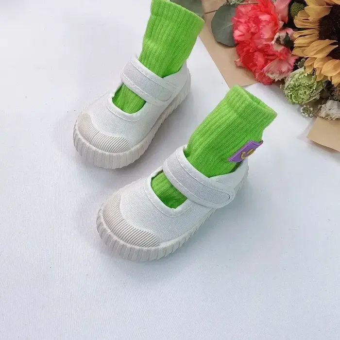 Chaussures en toile pour filles 2025 printemps nouvelles chaussures de planche pour enfants chaussur
