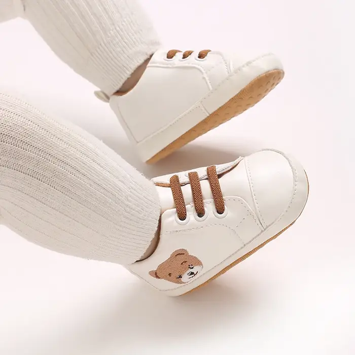 Nouvelles chaussures de sport mignonnes en forme de panda pour garçons et filles