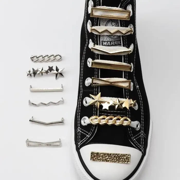 Breloques de chaussures en métal simples