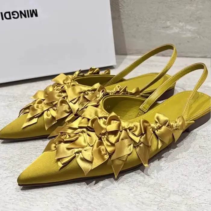 Mode française femmes chaussure été nouveau pointu chaussure plate tempérament femmes pantoufles lég