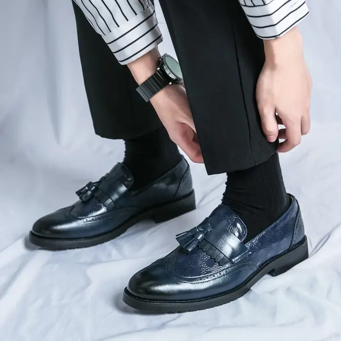Chaussures de sport décontractées pour hommes Four Seasons, mocassins à franges originaux de créateur tendance, chaussures en cuir pointues pour affaires et tenues habillées, grande taille 48