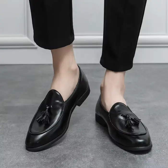 Chaussures formelles pour hommes Mocassins à pompons