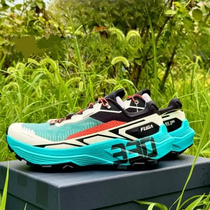 Chaussures de marche classiques pour hommes et femmes, antidérapantes, pour la course sur sentier, chaussures de sport de haute qualité pour couples, chaussures d'entraînement de créateur