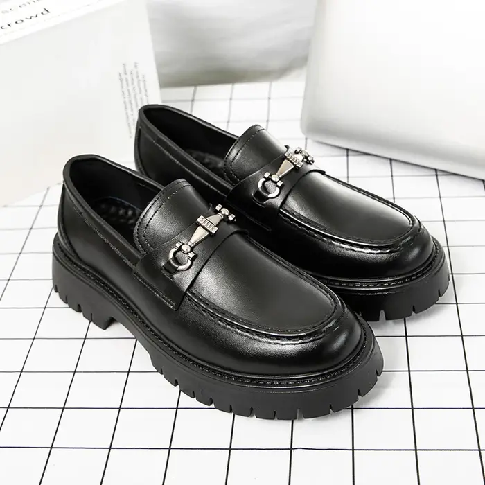 Marque en cuir sans lacet chaussures épaisses mocassins originaux décontractés hommes mode affaires