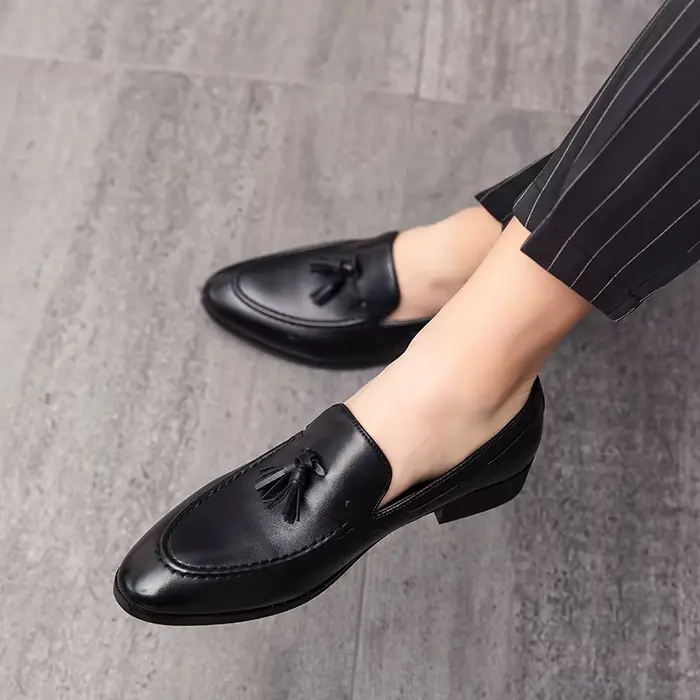 Wedding Shoes For Men Slip On Loafers Trend Tassels Leather Shoes Male Men’s Dress Shoes Business Sh