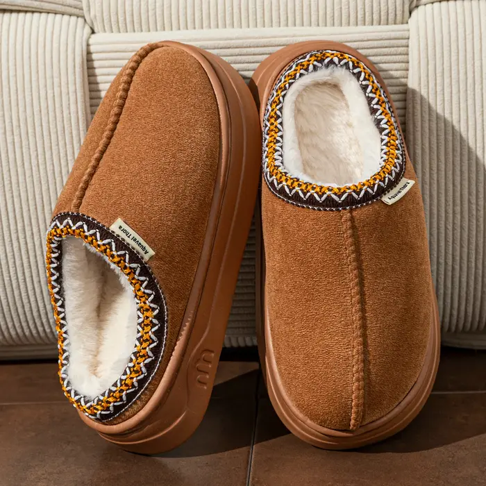 Chaussons d'hiver pour femmes, bottes tendance en fourrure pelucheuse, antidérapantes, semelle soupl