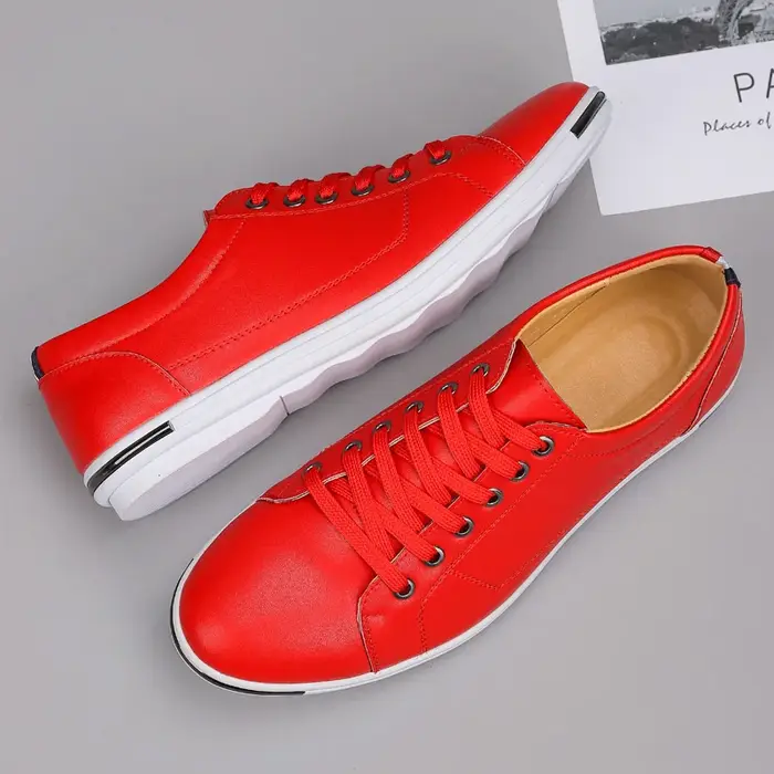 2025 Chaussures décontractées en cuir confortables pour hommes Chaussures de sport légères et à la mode Chaussures de marche antidérapantes à bout rond à lacets