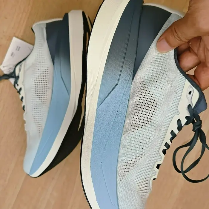 DYNAFISH Xiao Nian Chaussures de course pour hommes et femmes, chaussures de sport confortables, chaussures d'entraînement en maille pour couples, chaussures de jogging à semelle souple