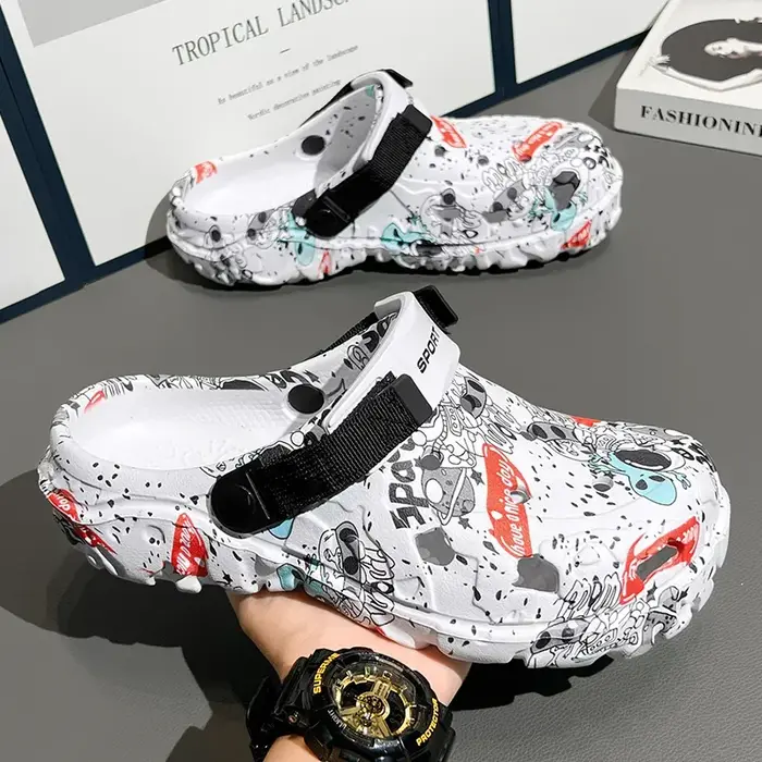 Chaussures pour hommes : Pantoufles
