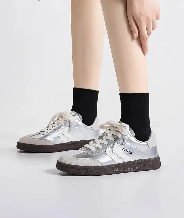 Chaussures d'entraînement rétro allemandes pour femmes
