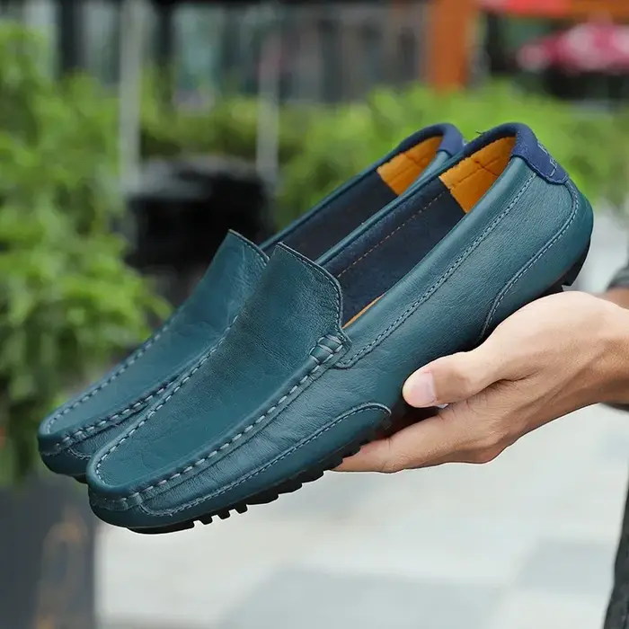 Nouvelles Mocassins en Cuir Respirantes pour Hommes – Chaussures Décontractées et Habillées Italiennes à Enfiler pour la Conduite