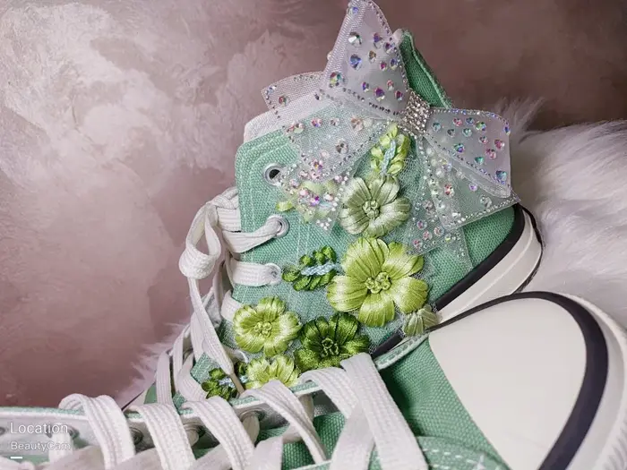 Chaussures montantes en toile pour femmes