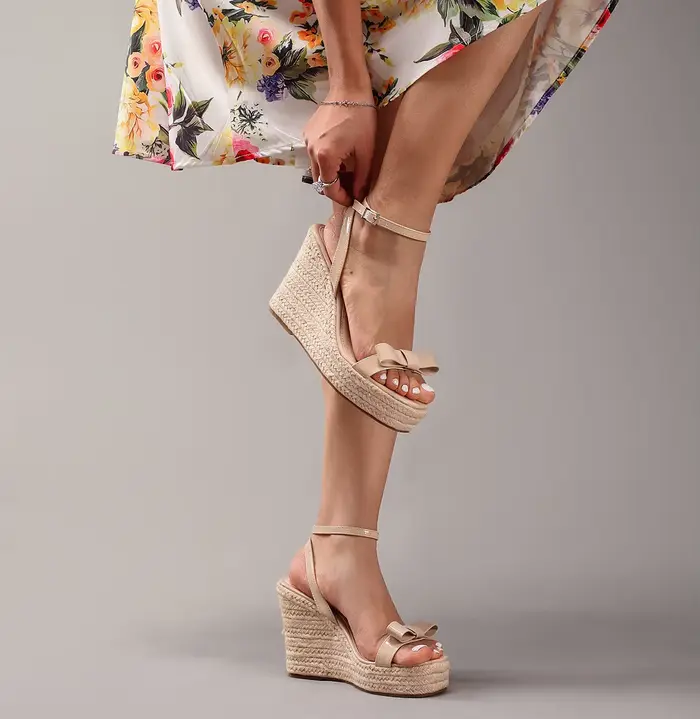 LIHUAMAO sandales à talons compensés Espadrilles chaussures pour femmes