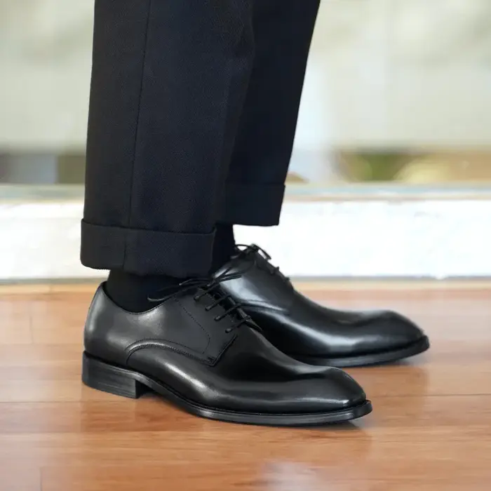 Chaussures habillées plates italiennes pour hommes