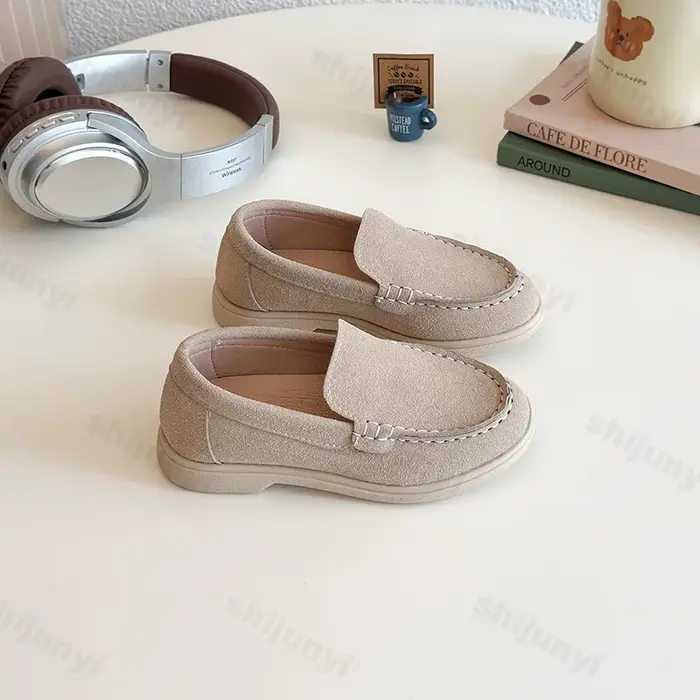 Chaussures simples décontractées à enfiler pour enfants