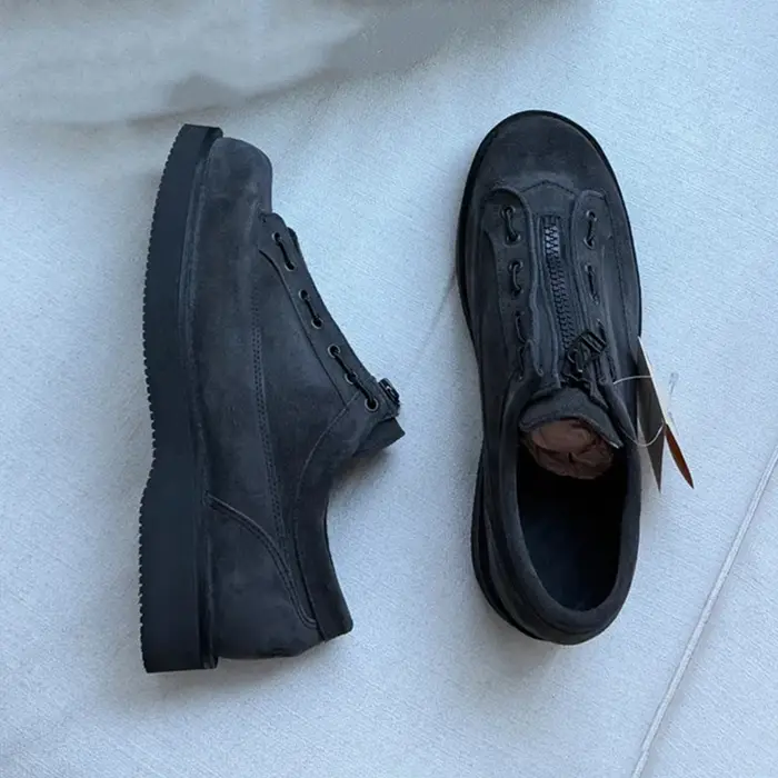 Baskets en daim avec logo vierge pour hommes