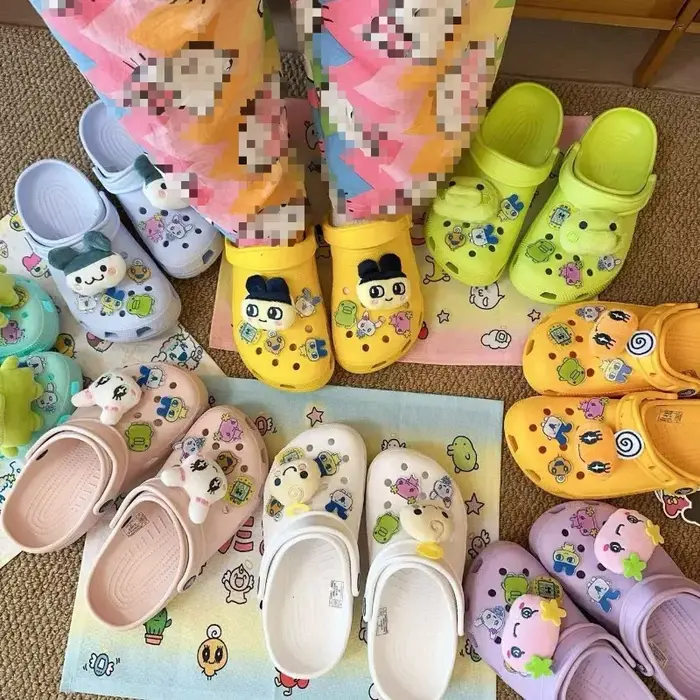 Chaussures à enfiler mignonnes de style dessin animé Tomo-Goko avec trous