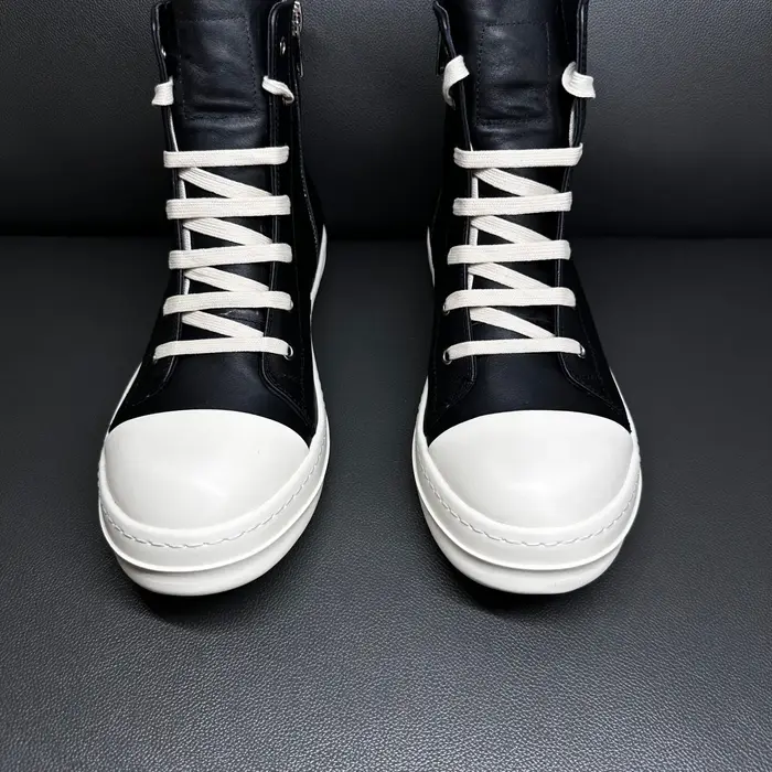 Baskets montantes décontractées pour hommes en cuir noir avec fermeture éclair et lacets fins