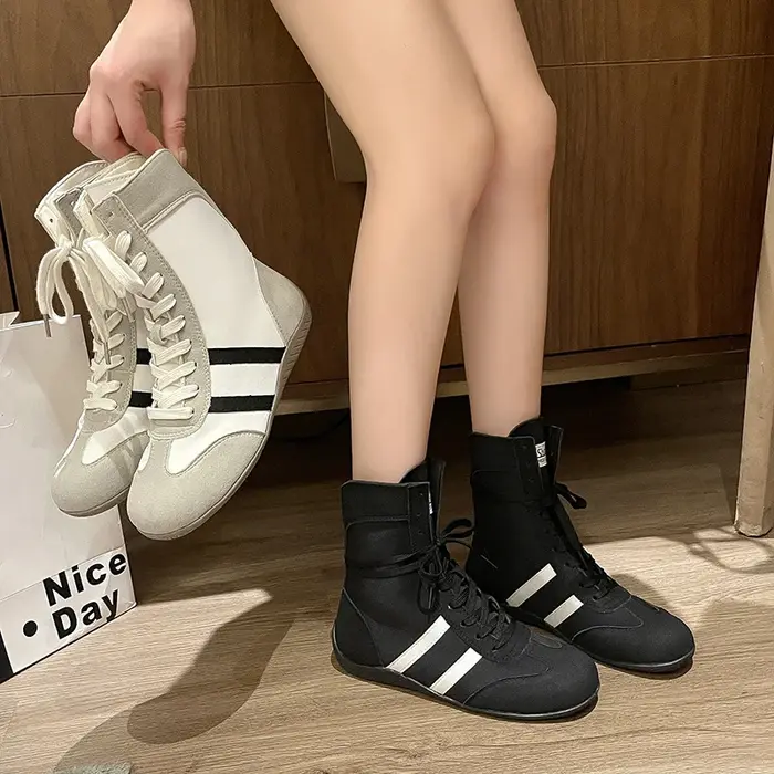 2025 baskets pour femmes mode haut de gamme allemand formation femme chaussures rétro bout rond à lacets bottes de boxe pour les femmes