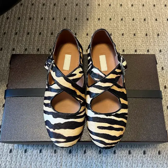 Chaussures plates en velours pour femme