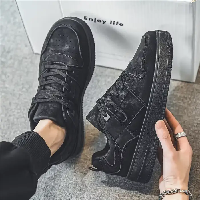 Chaussures plates originales noires Air Force pour hommes