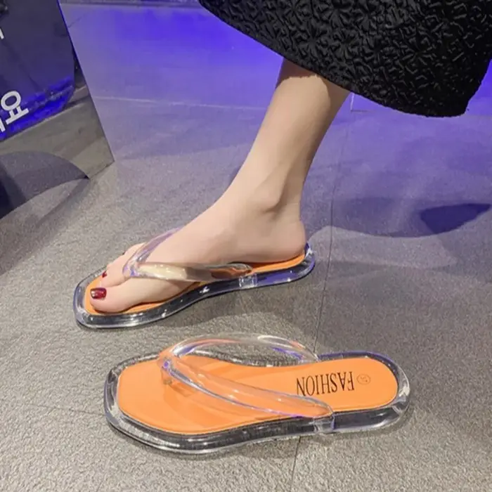 Tongs plates décontractées transparentes antidérapantes en PVC pour l'été