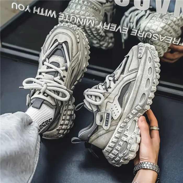 Chaussures pour hommes 2025 printemps nouveau Style semelle épaisse hauteur augmentant maille décont