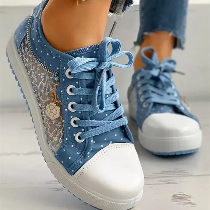 Baskets décontractées en toile de dentelle pour femmes, chaussures plates respirantes creuses, mode 