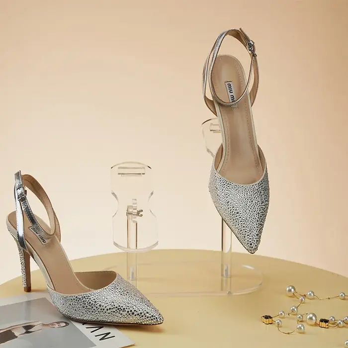 Présentoir à chaussures en acrylique transparent