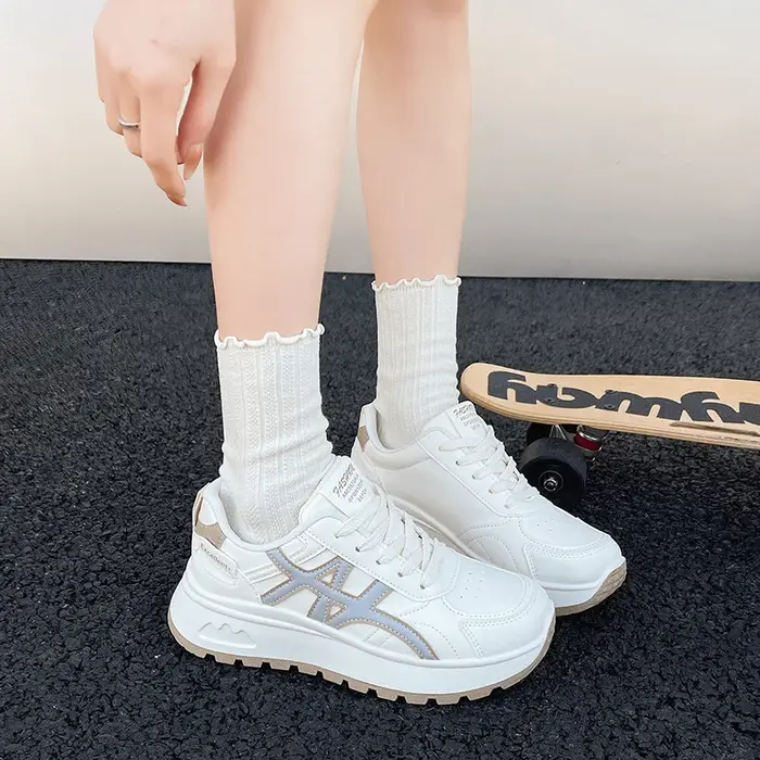 Chaussures de course pour femmes Printemps 2026 Style Campus Semelle Épaisse Décontractées à Lacets 