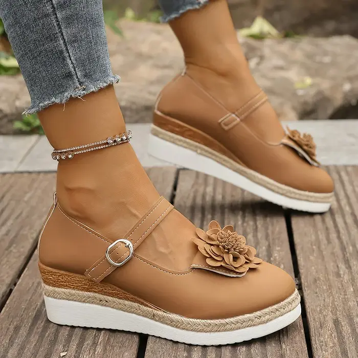 Blanc Mary Jane chaussures à semelles compensées pour femmes mode fleur décor Espadrilles sandales femme 2025 printemps automne décontracté plate-forme pompes