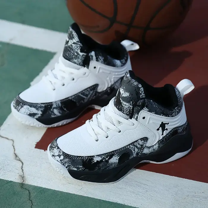 Nouvelles chaussures de basket-ball de marque pour enfants, respirantes et confortables, chaussures de sport pour enfants, baskets de basket-ball d'extérieur pour garçons, chaussures de gym pour fille