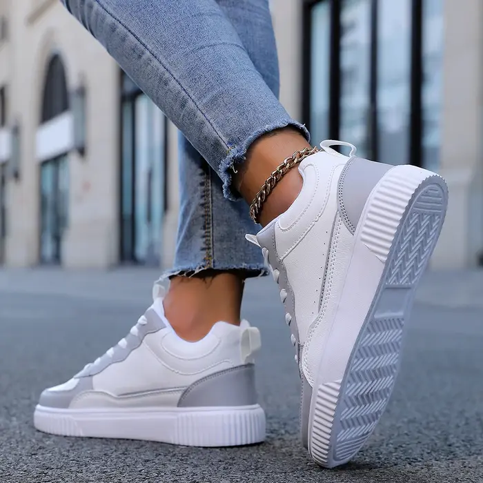 Baskets montantes pour hommes, chaussures grises tendance pour jeunes hommes printemps-été, baskets basses décontractées polyvalentes et à la mode