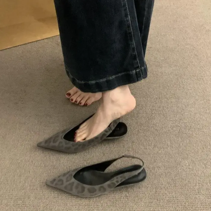 Chaussures à talons bas et hauts pour femmes – Nouveautés 2026 : Ballerines d'été à talons bas – San