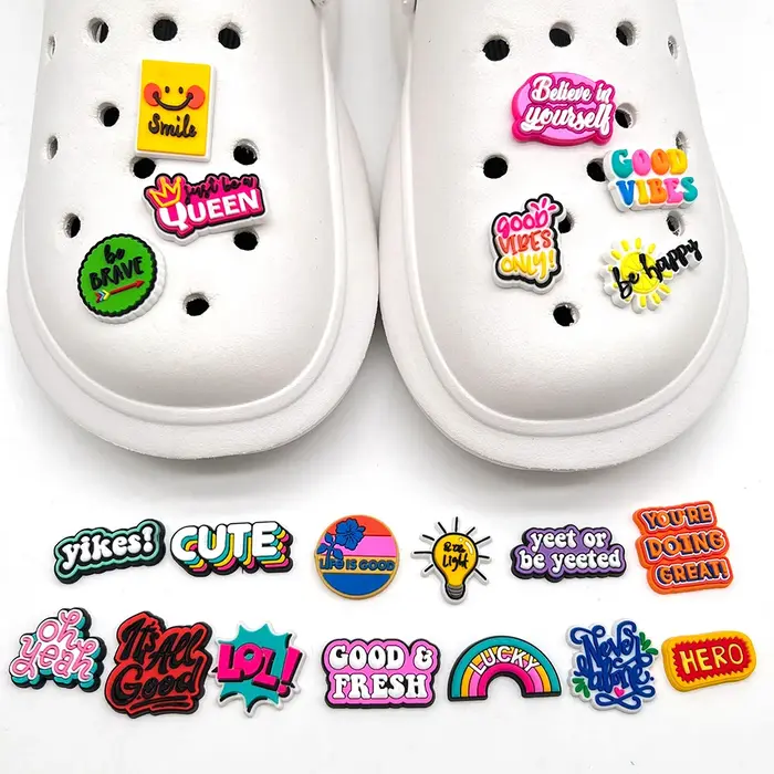 Breloques de chaussures avec lettres de Phrases anglaises de motivation