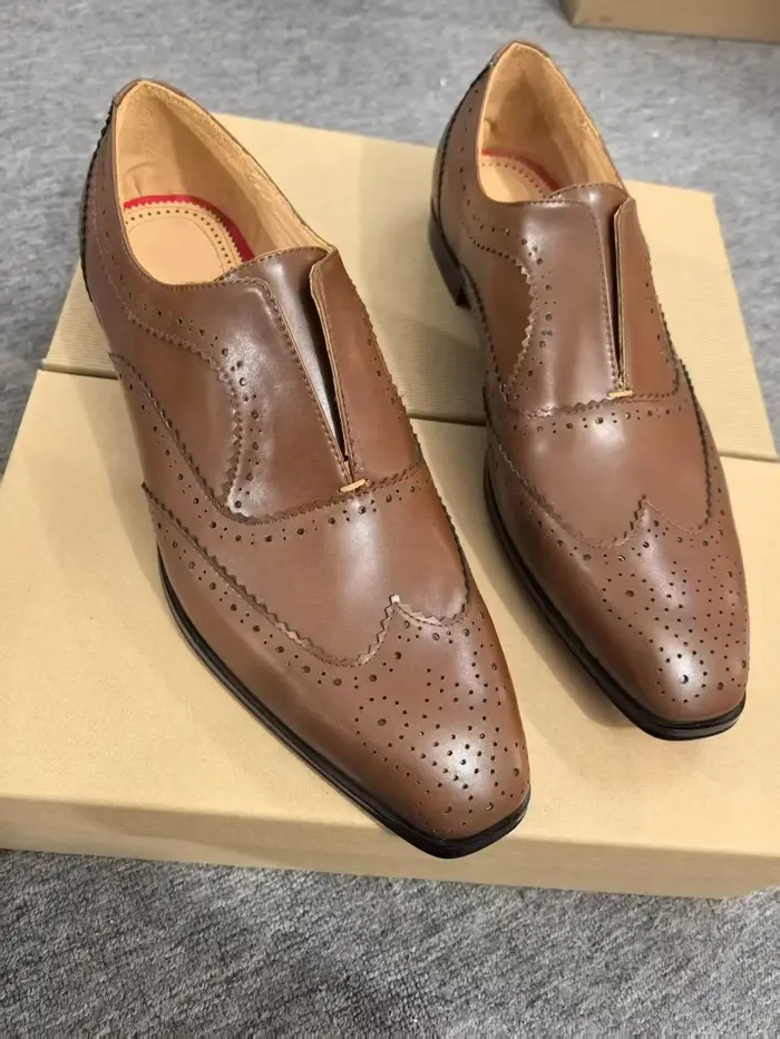 Chaussures Homme en Cuir Marron Neuf à Bout Carré