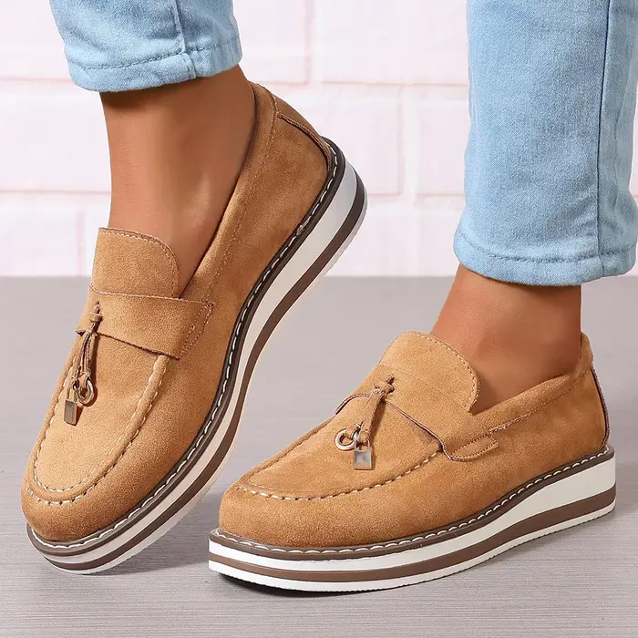 Chaussures en daim pour femmes