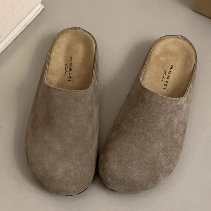 Crestar mode pantoufles plates pour femmes 2025 nouveau extérieur confortable doux plat Mules dame rétro printemps maison diapositives antidérapant chaussure de plage
