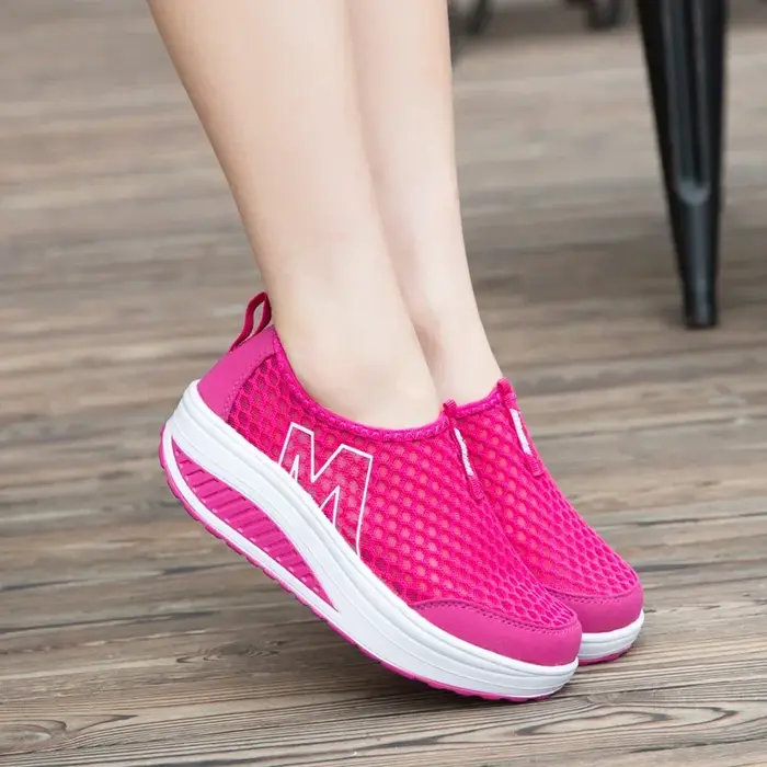 Baskets tendance pour femmes grandes tailles 35-42
