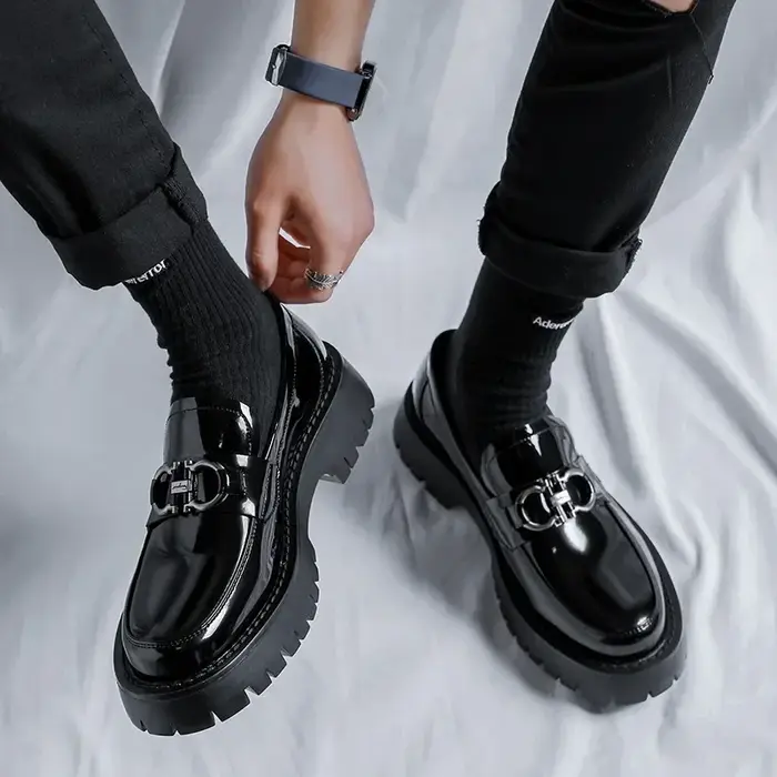 Chaussures habillées à la mode pour hommes