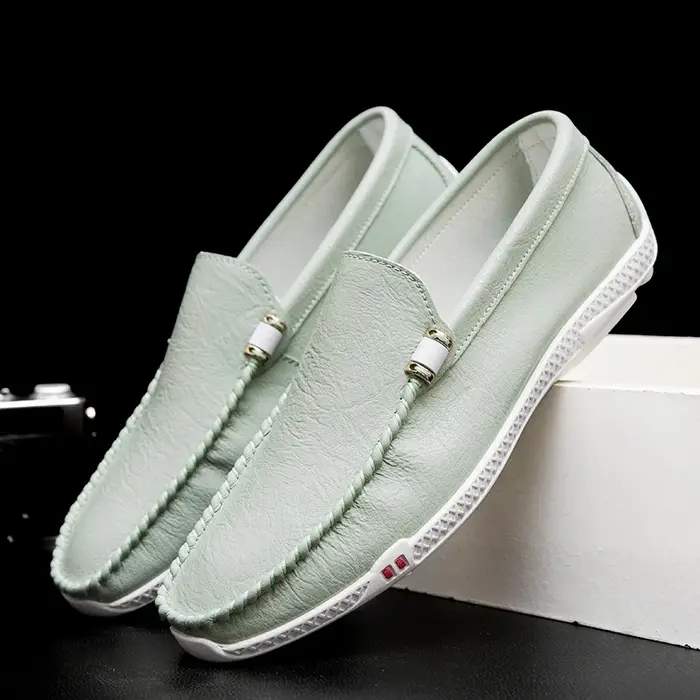 Chaussures blanches hommes mocassins à fond plat