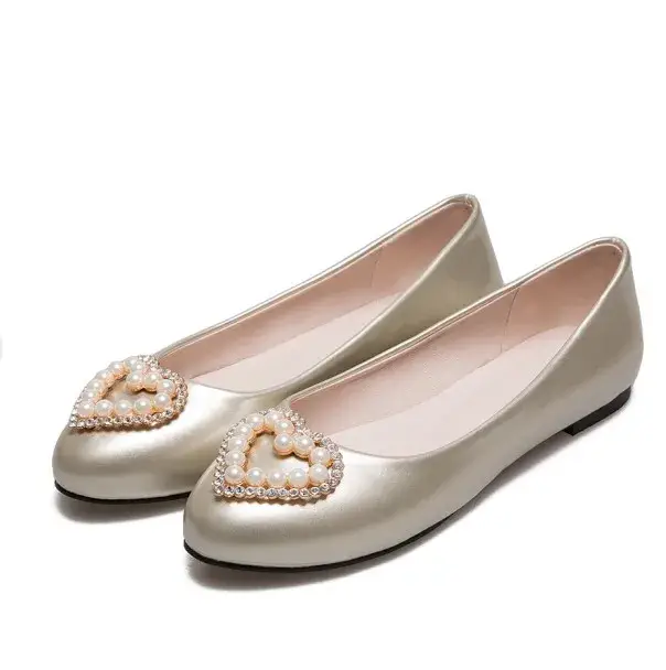 Chaussures plates rondes peu profondes pour femmes