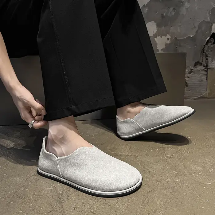 Nouvelles chaussures plates pour hommes, confortables et de haute qualité, style décontracté, travail, bureau, confortables, marche en plein air, polyvalentes