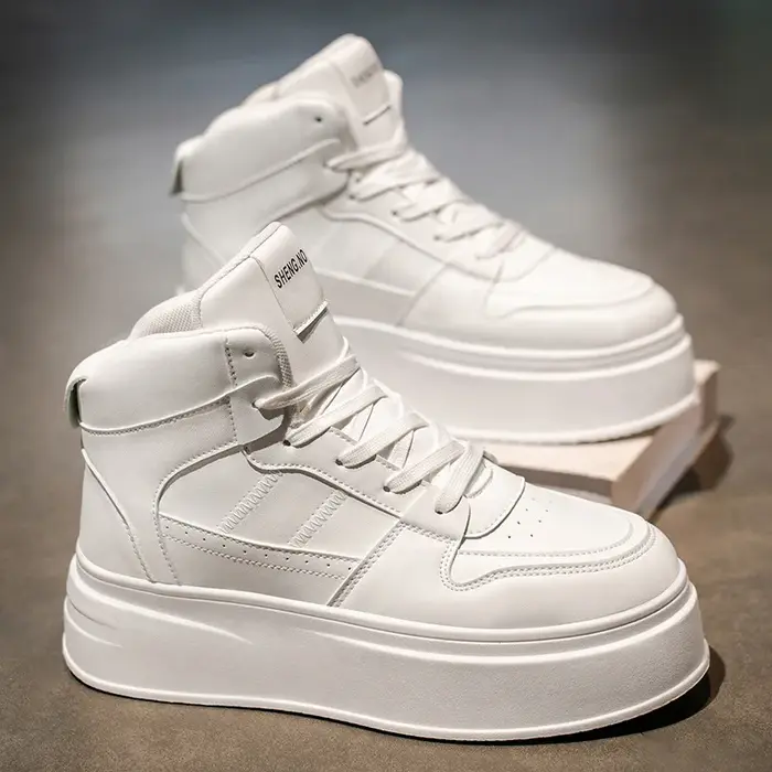 Chaussures décontractées sportives à talons épais pour femmes Style campus Rehaussement intérieur Léger Respirant Anti-odeur Résistant à l'usure Rubbe...